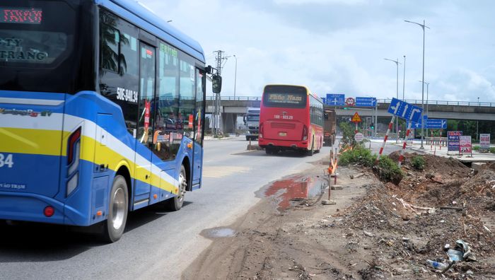 Sau gần 3 năm thi công, quốc lộ 14B vẫn ngổn ngang. Ảnh: NGUYÊN KHÔI