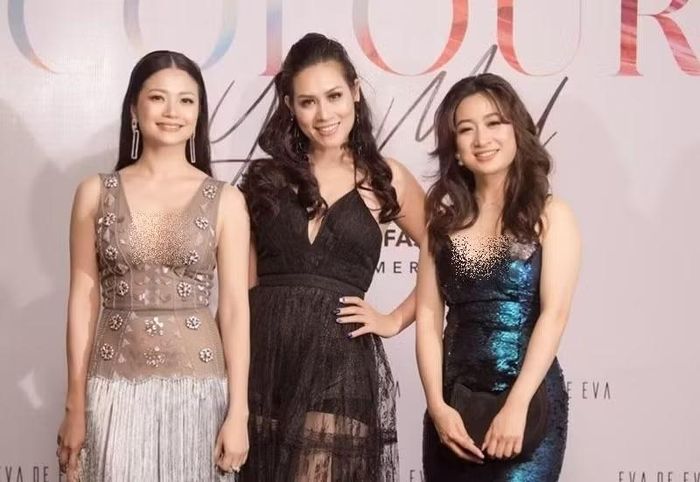 Sau “Phía trước là bầu trời”, Thu Nga dần vắng bóng trên màn ảnh, tập trung cho công việc múa tại Nhà hát Tuổi Trẻ. Cô đã lập gia đình, có hai con, khá kín tiếng về đời tư và vẫn duy trì tình bạn với Hà Hương, Kiều Anh sau nhiều năm. Ảnh: FB Hà Hương.