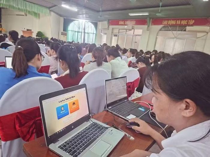 Lấy đội ngũ nhà giáo làm trung tâm nâng cao chất lượng giáo dục.