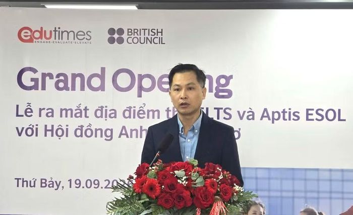 Ông Hoàng Quang Kiên, Chủ tịch HĐQT Edutimes phát biểu tại lễ ra mắt.
