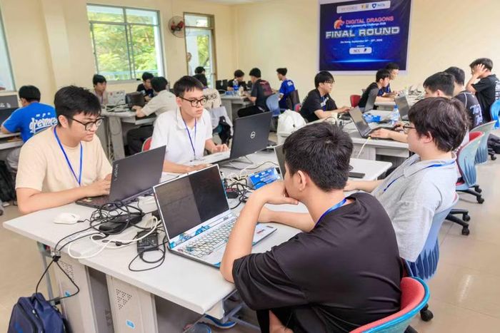 Các đội sẽ so tài thực chiến liên tục trong 8 giờ đồng hồ (từ 9h đến 17h).