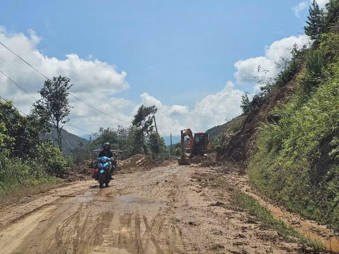 Công tác bảo đảm giao thông cho các phương tiện đi lại, luôn được Ban Quản lý bảo trì thực hiện tốt.