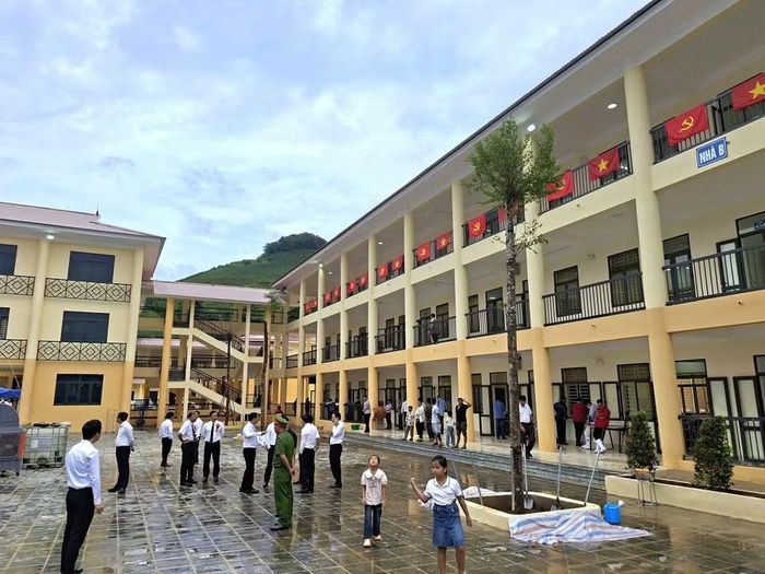 Trường liên cấp xã Yên Sơn mới được khánh thành.