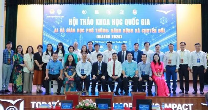 Các chuyên gia, nhà khoa học tham dự hội thảo.