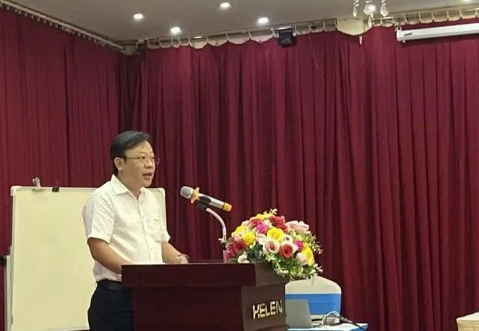 Ông Trần Tuấn Khanh, Phó Giám đốc Sở GD&ĐT An Giang phát biểu tại Hội thảo.