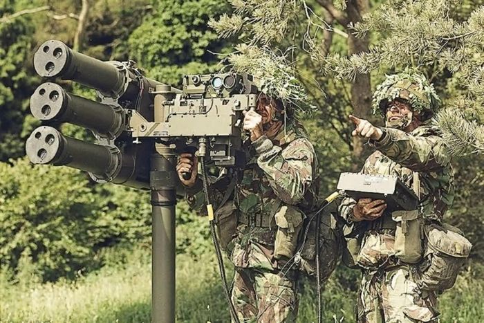 Tháng 6/2026, chính phủ Anh thông báo sẽ cung cấp cho Ukraine 150.000 UAV và hơn 350 tên lửa phòng không, hệ thống radar theo gói viện trợ quân sự mới trị giá 1 tỷ USD. (Nguồn: GOV.UK)