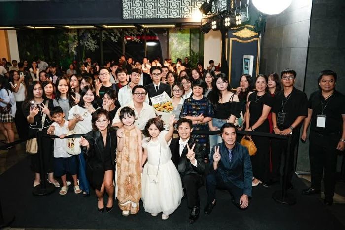 Phim kinh dị “Út Lan 2” đón nhận sự ủng hộ của đông đảo khán giả trong ngày ra mắt tại Hà Nội. (Ảnh: Thu Anh)