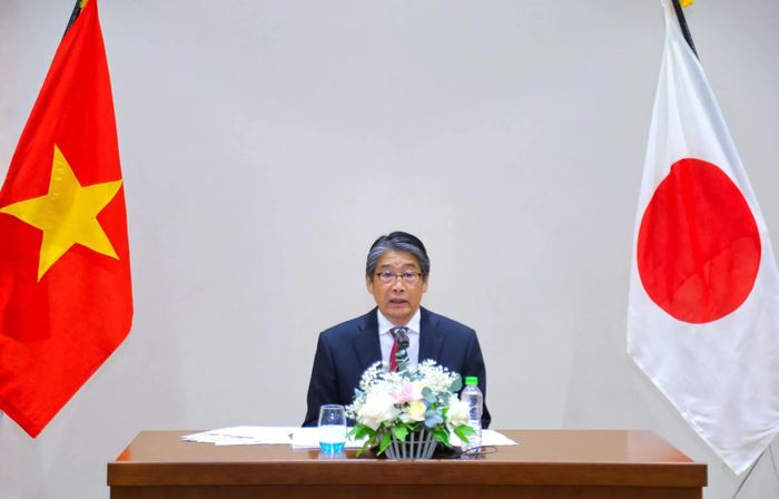 Đại sứ Nhật Bản tại Việt Nam Ito Naoki phát biểu tại buổi họp báo nhân kỷ niệm 53 năm thiết lập quan hệ ngoại giao Việt Nam-Nhật Bản. (Ảnh: Trung Anh)
