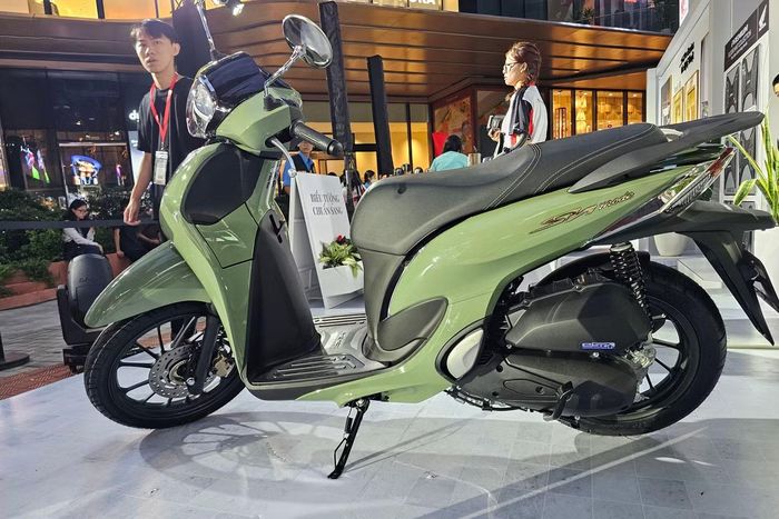 Màu Xanh Đen mới trên Sh mode 2027 bản Đặc biệt.