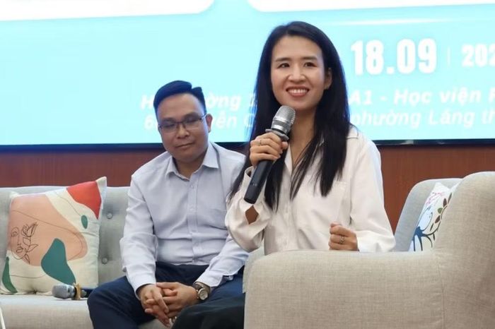 TS. Nguyễn Ngọc Quyên - trưởng bộ môn Pháp luật cạnh tranh và bảo vệ quyền lợi người tiêu dùng, trường Đại học Luật Hà Nội nêu những cạm bẫy tiêu dùng sinh viên có thể gặp.