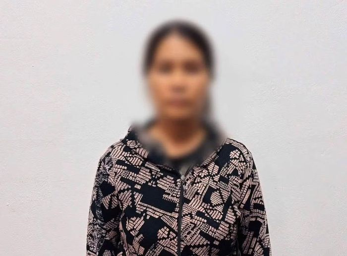 Các đối tượng lần lượt từ trái qua phải: Nguyễn Thị Minh Nguyệt, Trần Thị Oanh, Trần Thị Thảo.