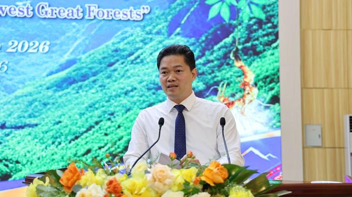 Thứ trưởng Thường trực Bộ Y tế Vũ Mạnh Hà phát biểu tại Hội thảo