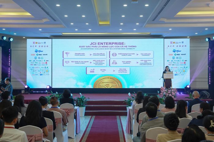 Chủ đề hội nghị xoay quanh sự xuất sắc của hệ thống y tế