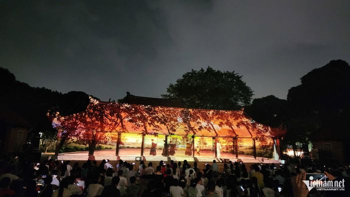 Phim "Vun đắp hiền tài" sử dụng công nghệ 3D mapping.