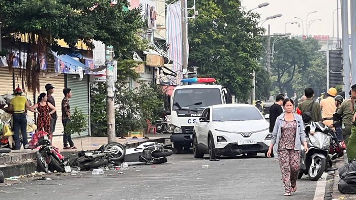 Công an khám nghiệm hiện trường vụ việc. Ảnh: TK