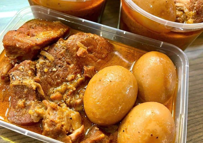 Thịt kho dưa là món đưa cơm, dễ ăn, phù hợp với cả trẻ nhỏ. Ảnh minh hoạ