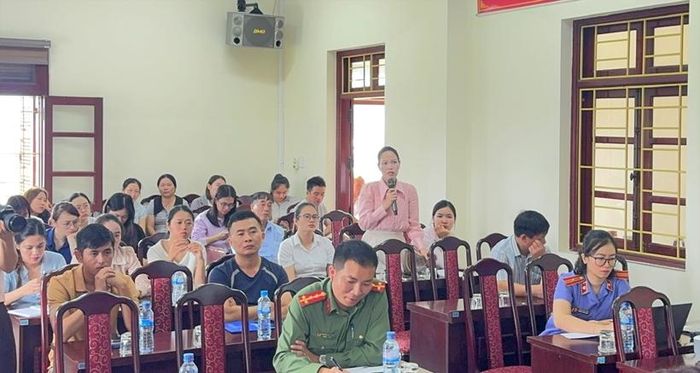 Doanh nghiệp tham gia ý kiến tại hội nghị.