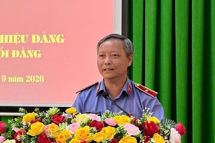Đồng chí Lê Trung Hưng - Viện trưởng VKSND tỉnh Gia Lai phát biểu tại buổi lễ.