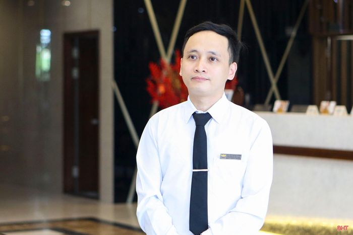 Ông Nguyễn Mạnh Cường - Phó Giám đốc điều hành Khách sạn Eagle (phường Thành Sen).