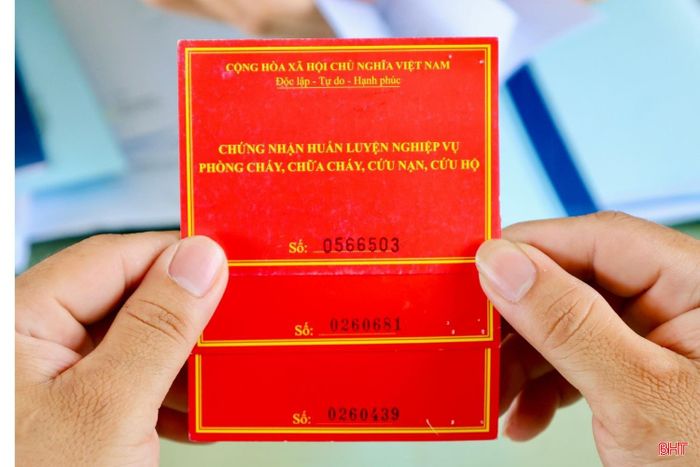 Nhân viên CHXD được trang bị kiến thức, kỹ năng PCCC để xử lý các tình huống phát sinh trong quá trình làm việc.