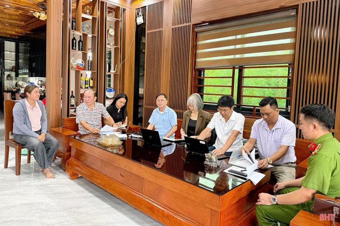 Đoàn kiểm tra liên ngành cấp tỉnh kiểm tra các cơ sở sản xuất, kinh doanh tại xã Lộc Hà.