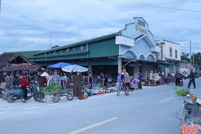 Chợ Gôi gắn với tên một vùng đất cổ của Hương Sơn xưa. (Ảnh Nguyễn Tâm)