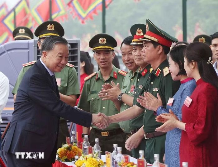 Tổng Bí thư, Chủ tịch nước Tô Lâm và các đại biểu. (Ảnh: Thống Nhất/TTXVN)