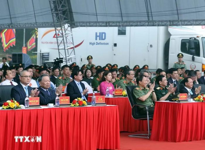Tổng Bí thư, Chủ tịch nước Tô Lâm và các đại biểu dự buổi lễ. (Ảnh: Thống Nhất/TTXVN)