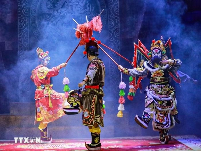 Trích đoạn tuồng “Ôn Đình chém Tá”. (Ảnh: Khánh Hòa/TTXVN)