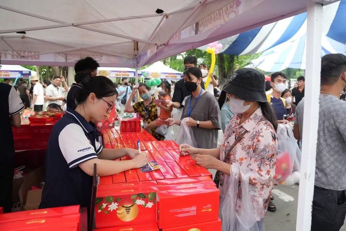 Để chương trình "Trung thu yêu thương 2026" được triển khai rộng khắp, Bệnh viện Nhi Trung ương đã kết nối với hơn 70 đơn vị, tổ chức, cá nhân và nhà tài trợ. (Ảnh: PV/Vietnam+)