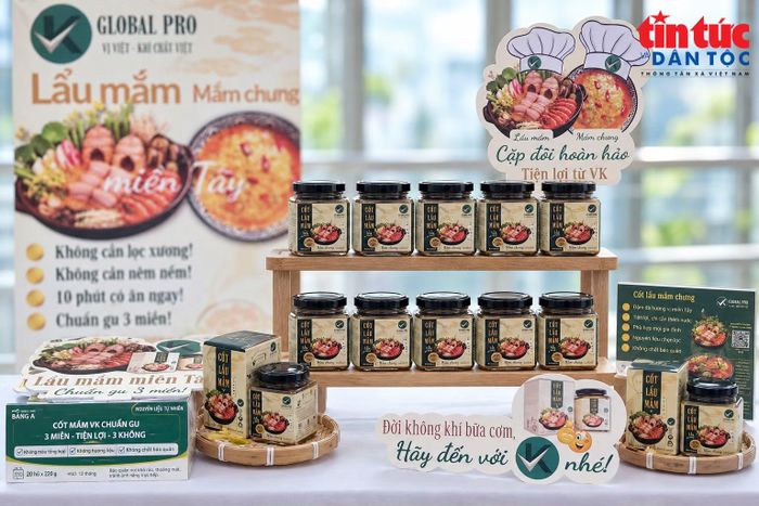Sản phẩm cốt lẩu mắm cô đặc giúp rút ngắn thời gian chế biến món ăn đặc trưng Nam Bộ.