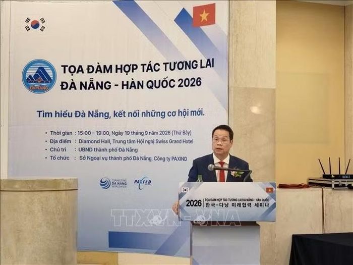 Chủ tịch UBND thành phố Đà Nẵng Nguyễn Mạnh Hùng phát biểu chào mừng. Ảnh: Đào Lâm/PV TTXVN tại Hàn Quốc