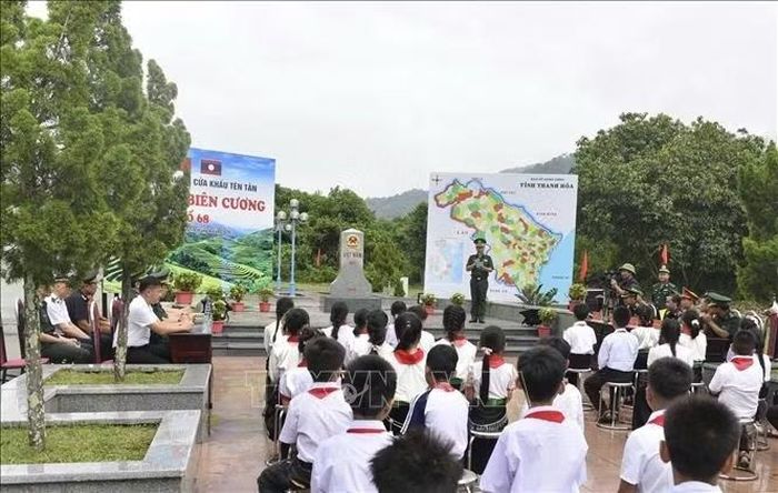 “Tiết học biên cương” giúp học sinh hiểu hơn về biên giới quê hương và nâng cao ý thức trách nhiệm trong tham gia bảo vệ chủ quyền, an ninh biên giới quốc gia ngay từ khi còn ngồi trên ghế nhà trường.