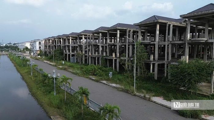 Theo kết luận thanh tra, đến nay nhà đầu tư đã xây dựng 469 căn nhà thô hoàn thiện mặt ngoài, gồm 360 căn liền kế, 31 căn nhà liên kế vườn, 56 căn biệt thự và 22 shophouse.