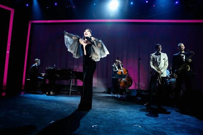 Lady Gaga đặt tên con gái là Rose lấy cảm hứng từ ca khúc kinh điển La Vie En Rose.