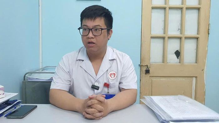 Bác sĩ Nguyễn Khắc Dũng, Phó Trưởng khoa Lâm sàng tại Bệnh viện Tâm thần ban ngày Mai Hương.