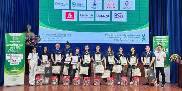 Vòng thi bán kết được tổ chức tại TPHCM quy tụ 39 ý tưởng, dự án đến từ 8 tỉnh, thành phố khu vực phía Nam