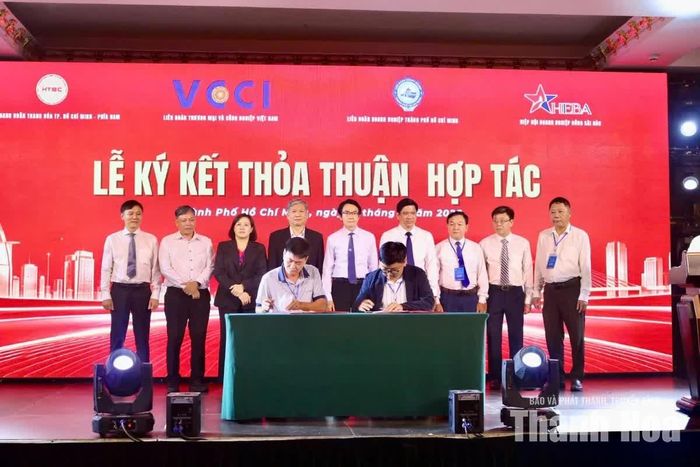 Doanh nghiệp Thanh Hóa và Thành phố Hồ Chí Minh ký kết thỏa thuận hợp tác.
