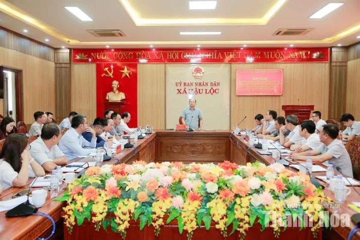 Phó Chủ tịch UBND tỉnh Cao Văn Cường phát biểu chỉ đạo sau khi đi kiểm tra thực tế các dự án.