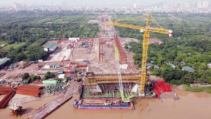 Trước đó, sáng 19/5, TP Hà Nội tổ chức khởi công dự án đầu tư xây dựng cầu Tứ Liên và đường hai đầu với chiều dài 5,15 km, tổng đầu tư gần 20.000 tỷ đồng. 