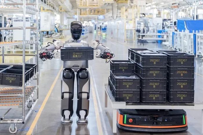 Robot Walker S Series của UBTECH.