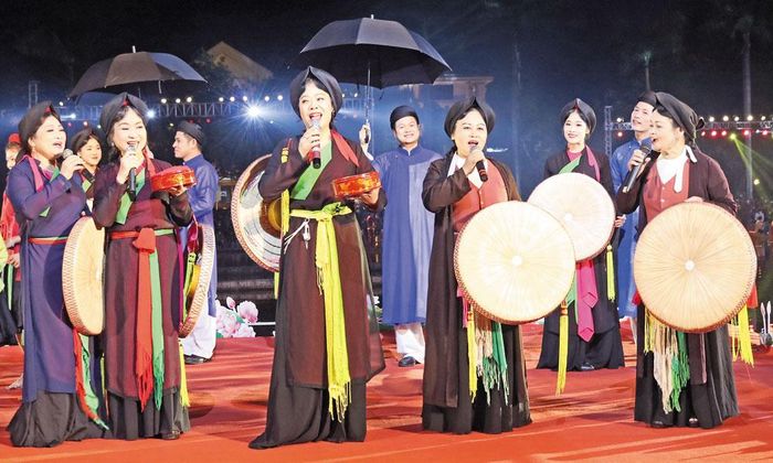  Thế hệ nghệ sĩ, nghệ nhân gạo cội gìn giữ, trao truyền di sản dân ca quan họ Bắc Ninh. 