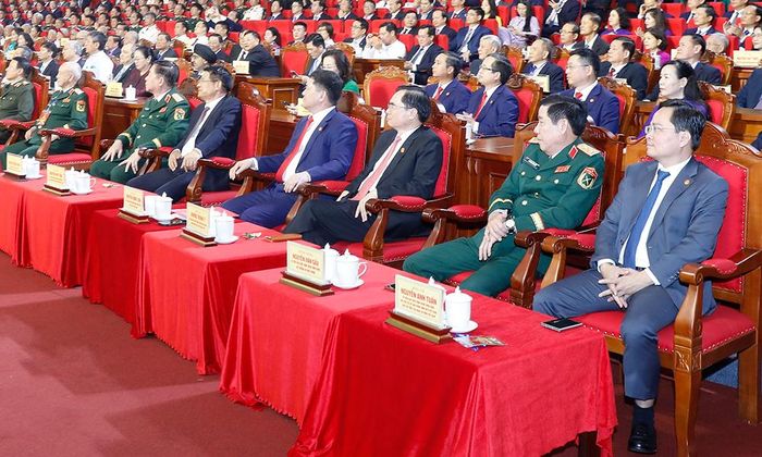 Các địa biểu dự buổi Lễ.