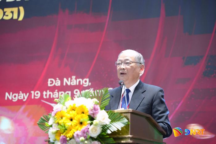 Ông Mai Đức Lộc, Chủ tịch Hội đồng họ Mai thành phố Đà Nẵng phát biểu tại đại hội. Ảnh: T.CÔNG