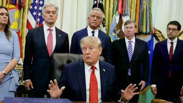 Tổng thống Mỹ Donald Trump thông báo về thỏa thuận tại Greenland. Ảnh: NYT