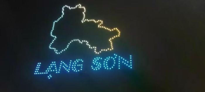  Bản đồ tỉnh Lạng Sơn bằng công nghệ ánh sáng hiện đại. Ảnh: Triệu Thành/TGTT 