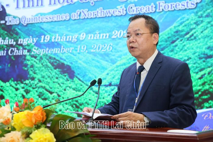 Tiến sỹ Dương Đình Đức - Giám đốc Sở Khoa học và Công nghệ tỉnh Lai Châu phát biểu tại hội thảo.