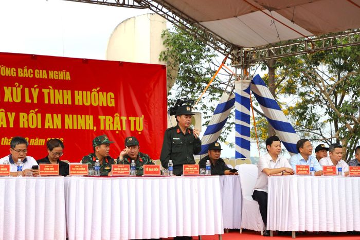 Thượng tá Lương Ngọc Hiếu, Trưởng Công an phường Bắc Gia Nghĩa chỉ ra một số tồn tại, hạn chế để các lực lượng rút kinh nghiệm