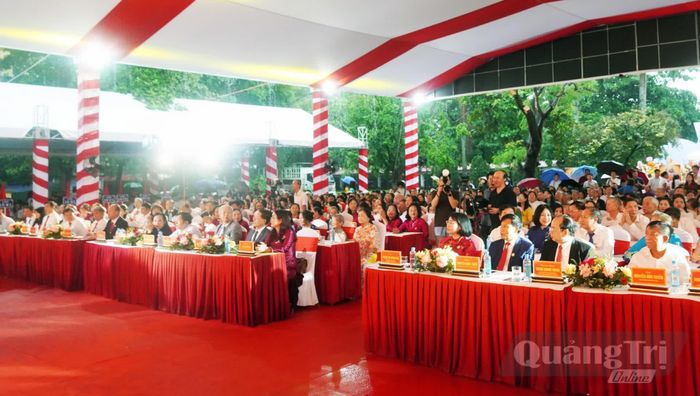 Đại biểu tham dự lễ kỷ niệm - Ảnh: N.M