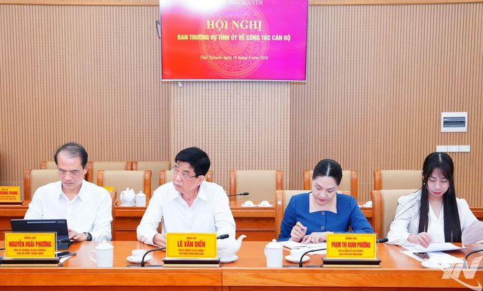 Đại biểu các cơ quan Trung ương dự Hội nghị.